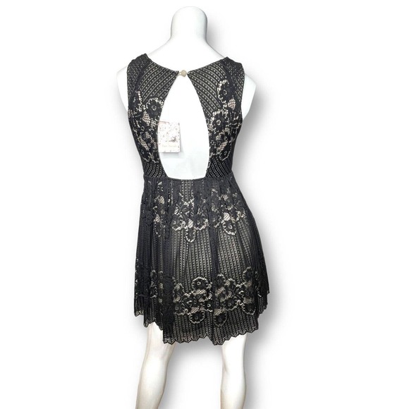 NEW NWT Free People Black Lace Overlay Nude Mini Dress size 2 Fit and Flare - Picture 2 of 6